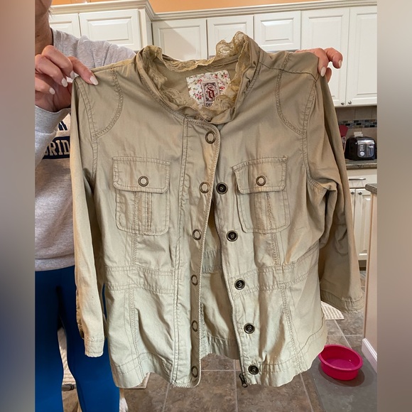 Decree tan jacket - Picture 1 of 2